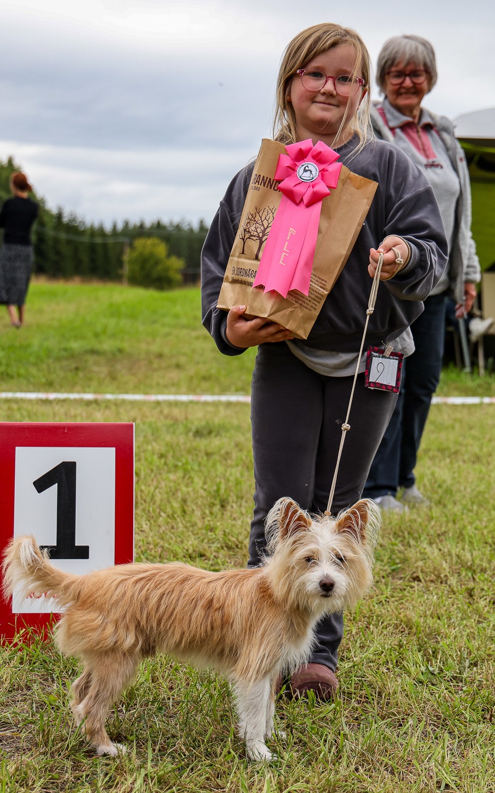 Barn med hund 1 Barn med hund 1